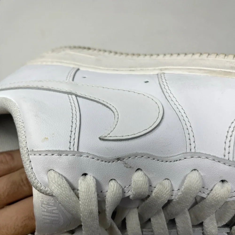 Nike Air Force 1 AF1 '07 Low Men's Triple White Sneakers Size 10.5 CW2288-111